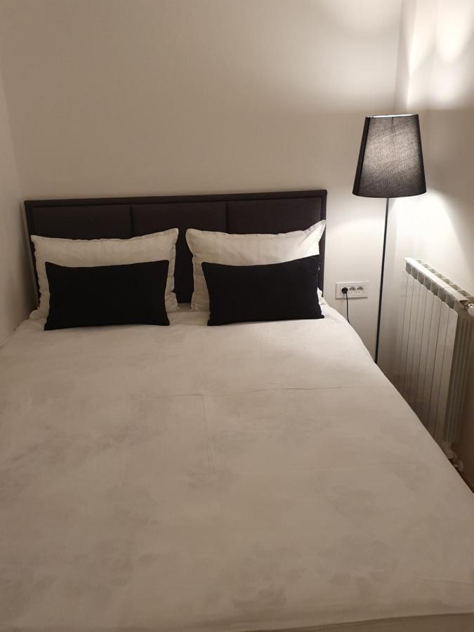 Apartament Lux Opera 2 Banja Luka Zewnętrze zdjęcie